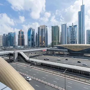 Marina Stunning Huge 4 Bedroom Apts Near Jbr Gym Pool Parking شقة